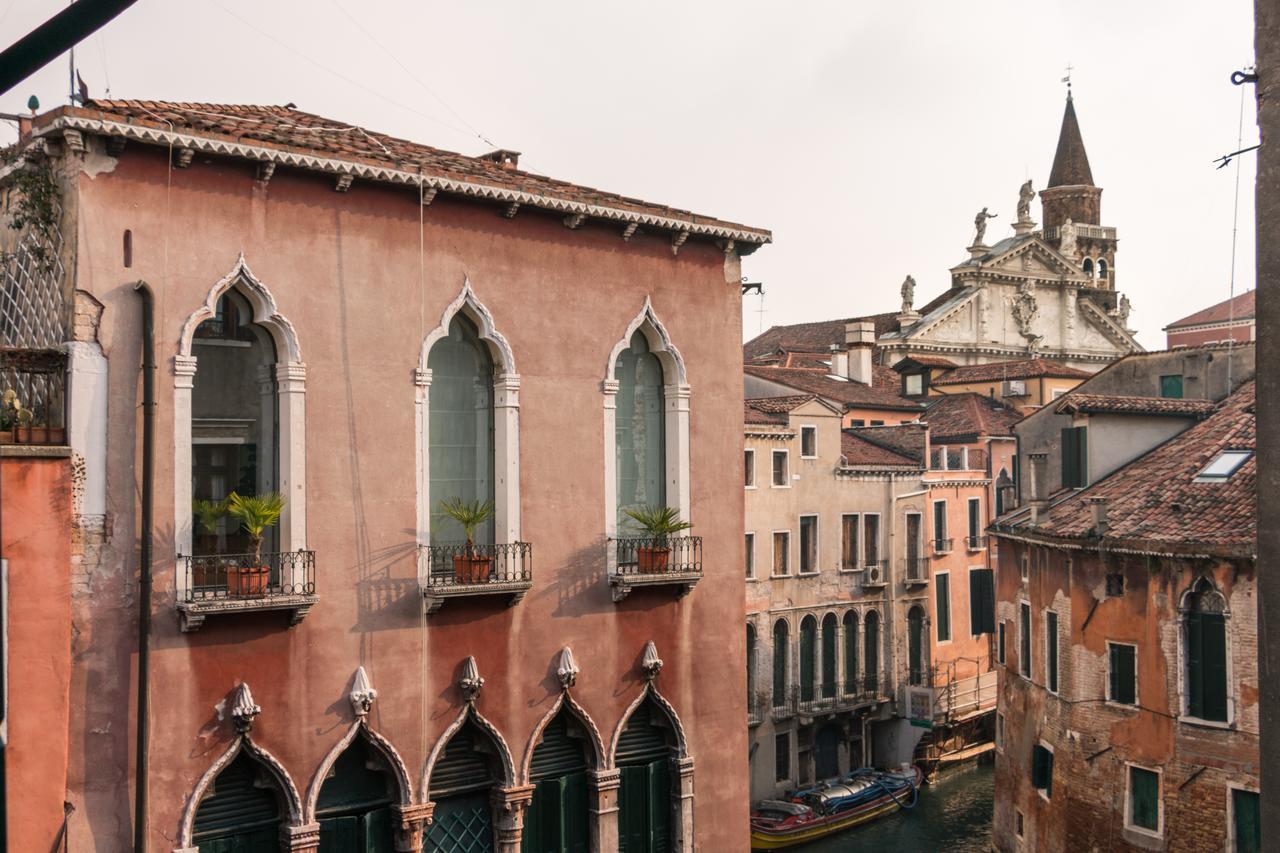 La Fenice Double Canal View Venedig Exteriör bild